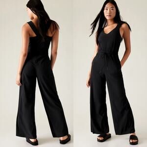 Athleta Savannah Black Wrinkle Resistant V Neck Drawstring Jumpsuit Size 4